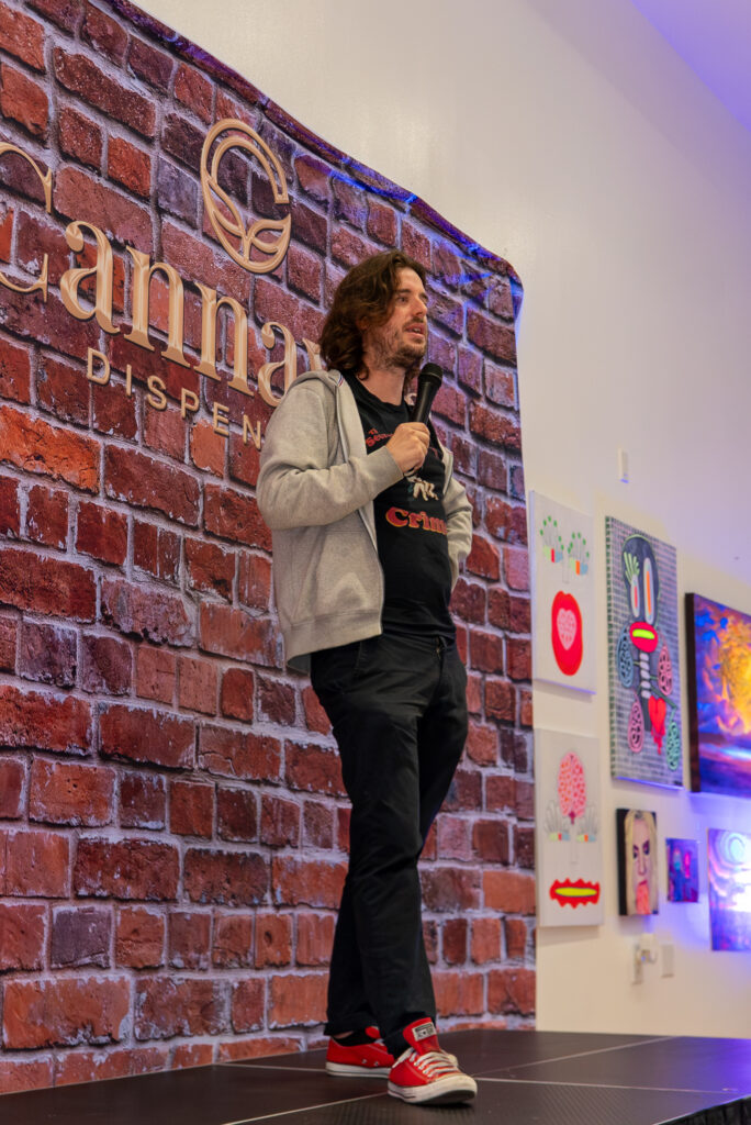 stand up comedian at cannavita